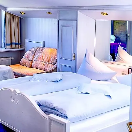 Ski- Und Aktivhotel Almhof Rupp 4*