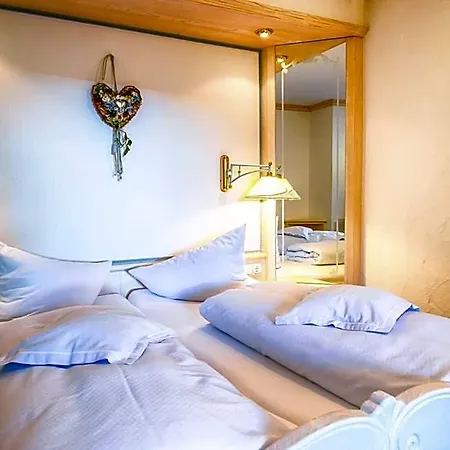 Ski- Und Aktivhotel Almhof Rupp Hotel 4*