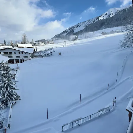 Ski- Und Aktivhotel Almhof Rupp Hotel 4*