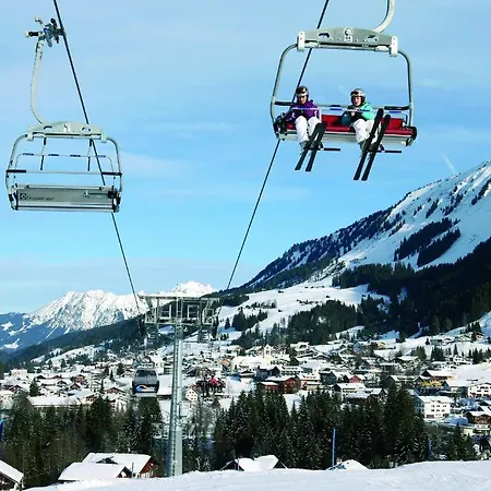 Ski- Und Aktivhotel Almhof Rupp 호텔