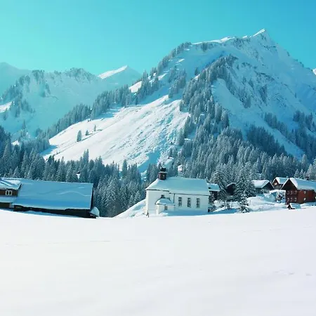 Ski- Und Aktivhotel Almhof Rupp 리즐런