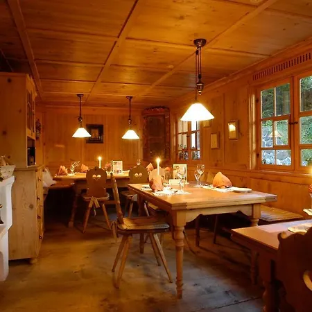 Ski- Und Aktivhotel Almhof Rupp 4* 리즐런