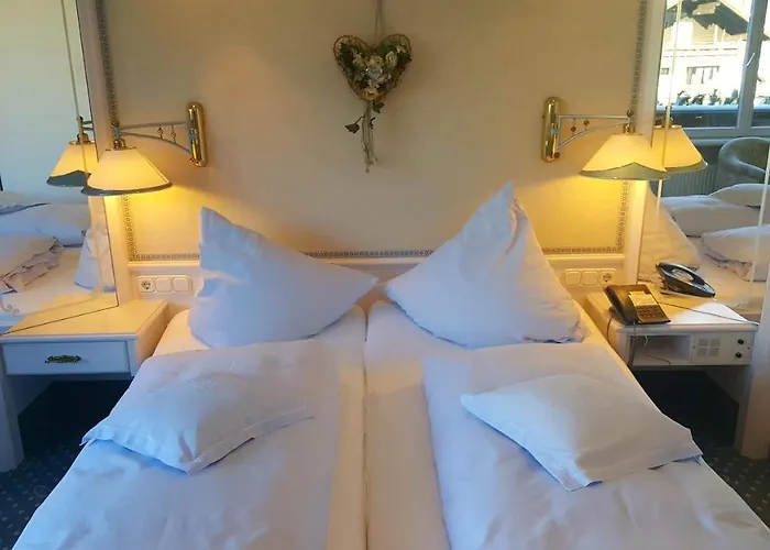 Ski- Und Aktivhotel Almhof Rupp 4*